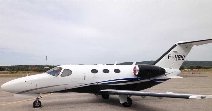 F-HEND-exterior
