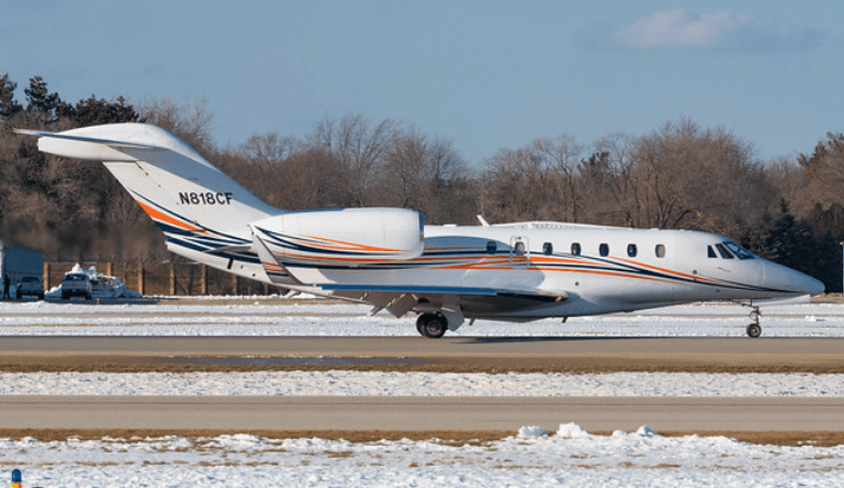 N818CF-exterior
